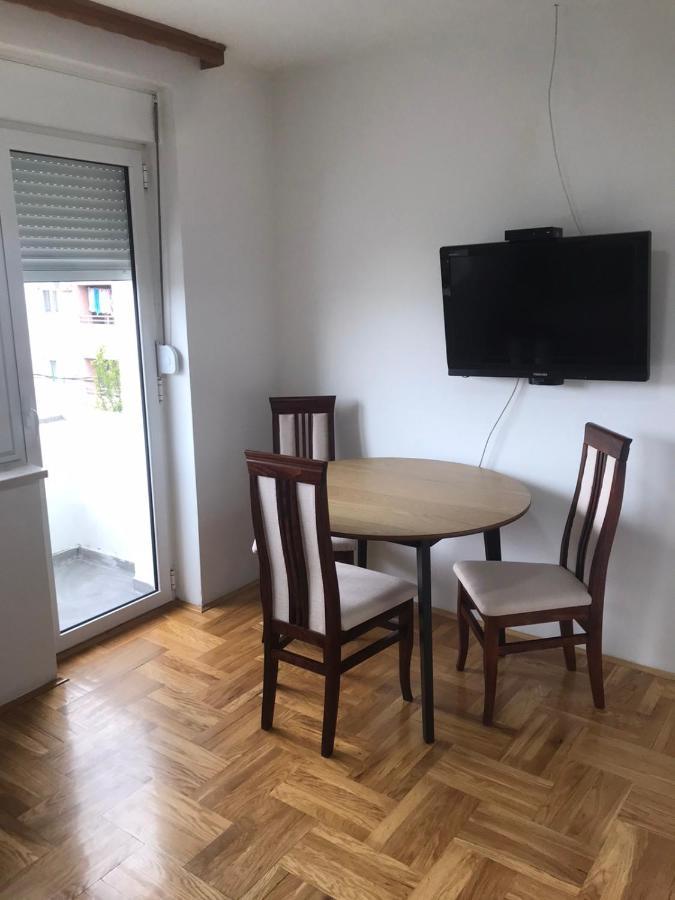 Apartman Azra เทรบินเย ภายนอก รูปภาพ