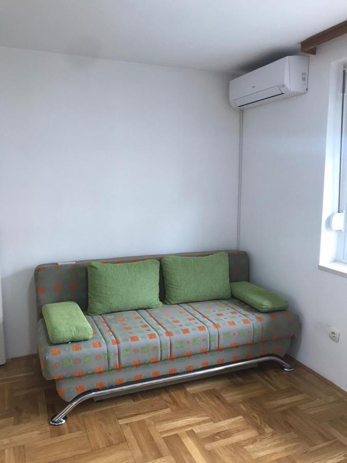 Apartman Azra เทรบินเย ภายนอก รูปภาพ