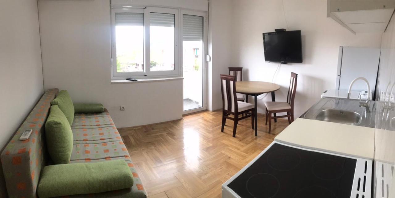 Apartman Azra เทรบินเย ภายนอก รูปภาพ